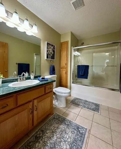 $285,000 | 7095 Ivy Ridge Lane, Circle Pines, MN 55014