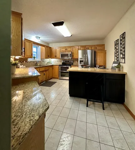 $285,000 | 7095 Ivy Ridge Lane, Circle Pines, MN 55014