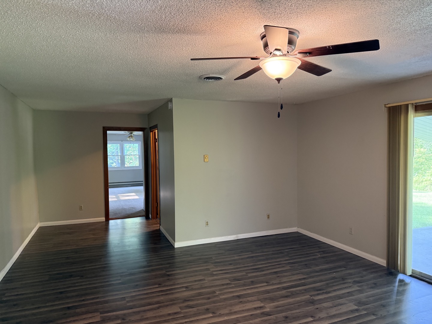 19309 Corinth Road Pittsburg, IL 62974 - Photo 5 of 31
