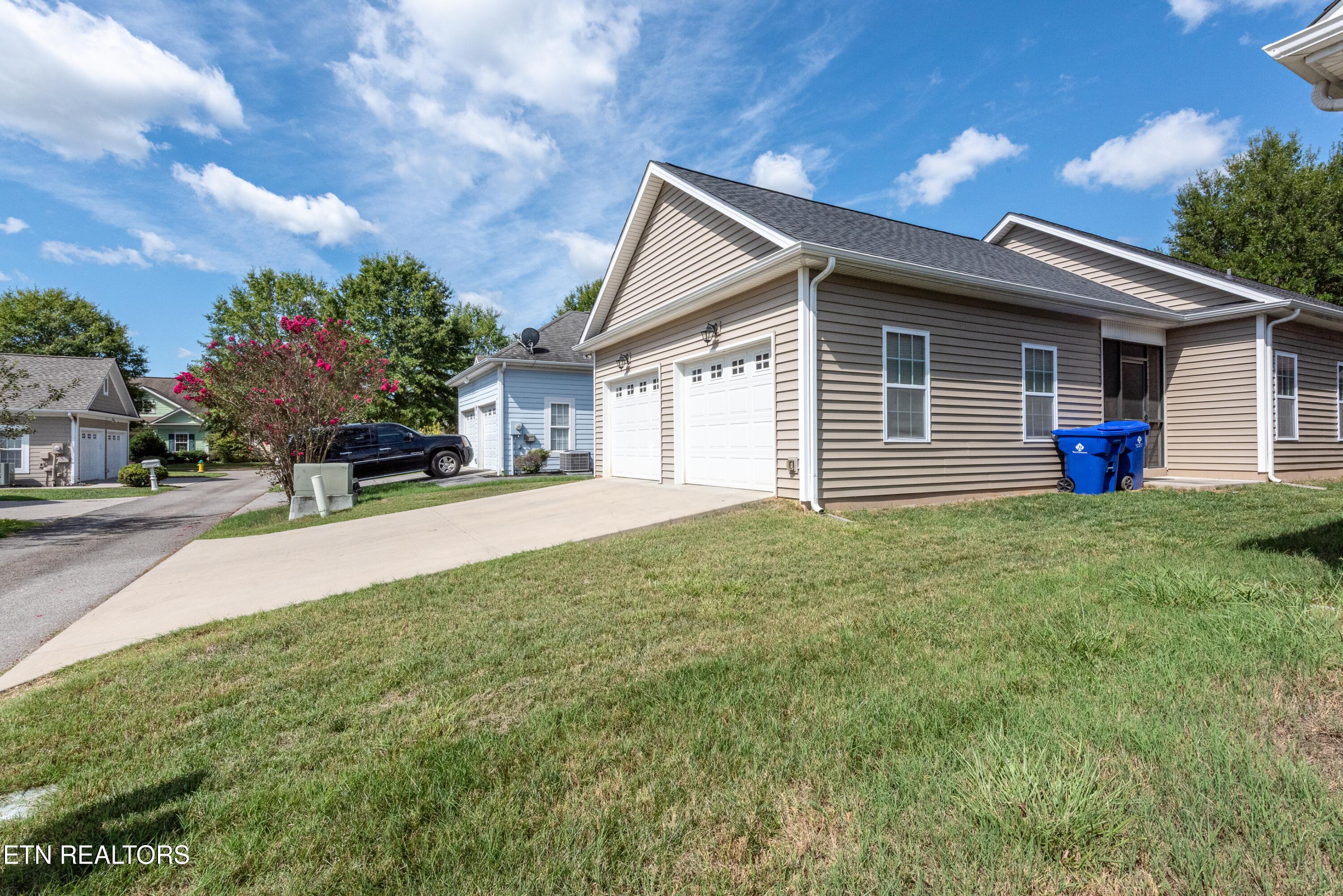 117 Fortenberry Street Oak Ridge, TN 37830 - Photo 19 of 19 Garage