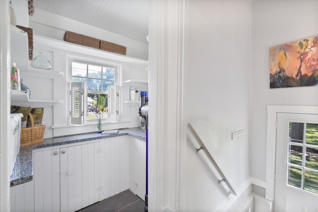 121 Meadow Road Longmeadow, MA 01106 - Photo 27 of 40 Gallery Image 27