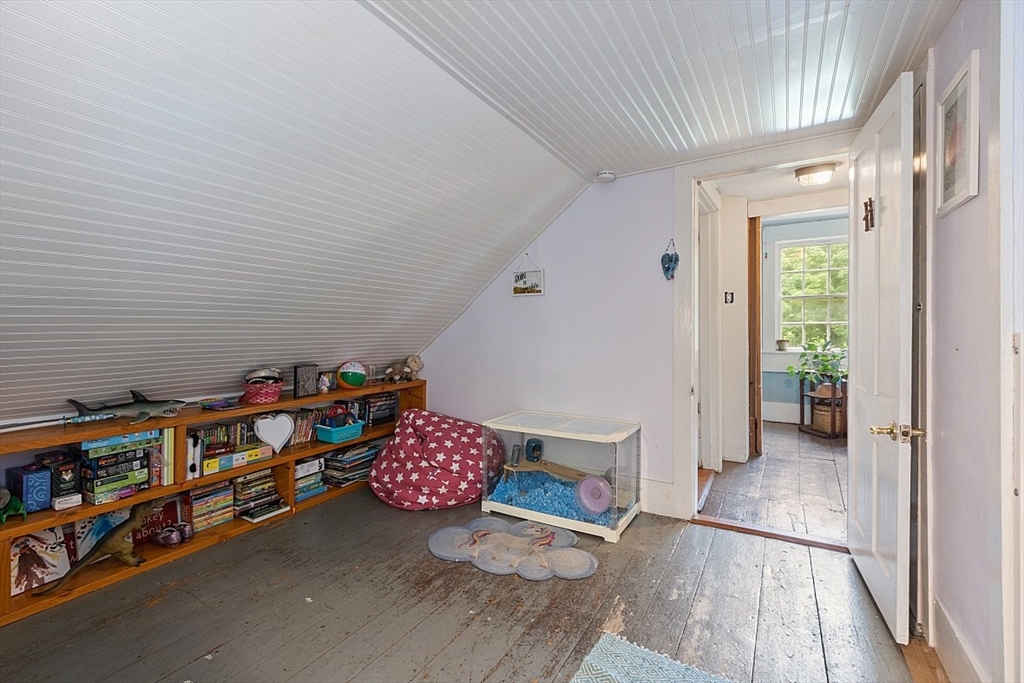 36 West Princeton Road Westminster, MA 01473 - Photo 29 of 42 a view of room with toys