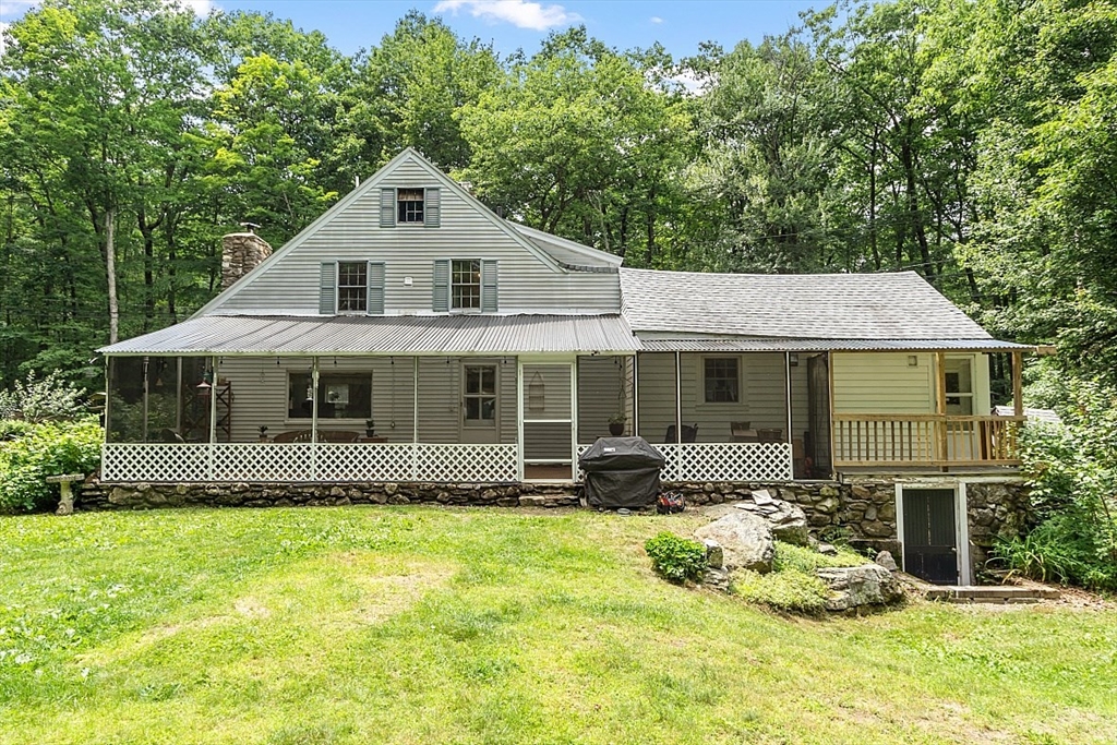 36 West Princeton Road Westminster, MA 01473 - Photo 3 of 42 a front view of a house with garden