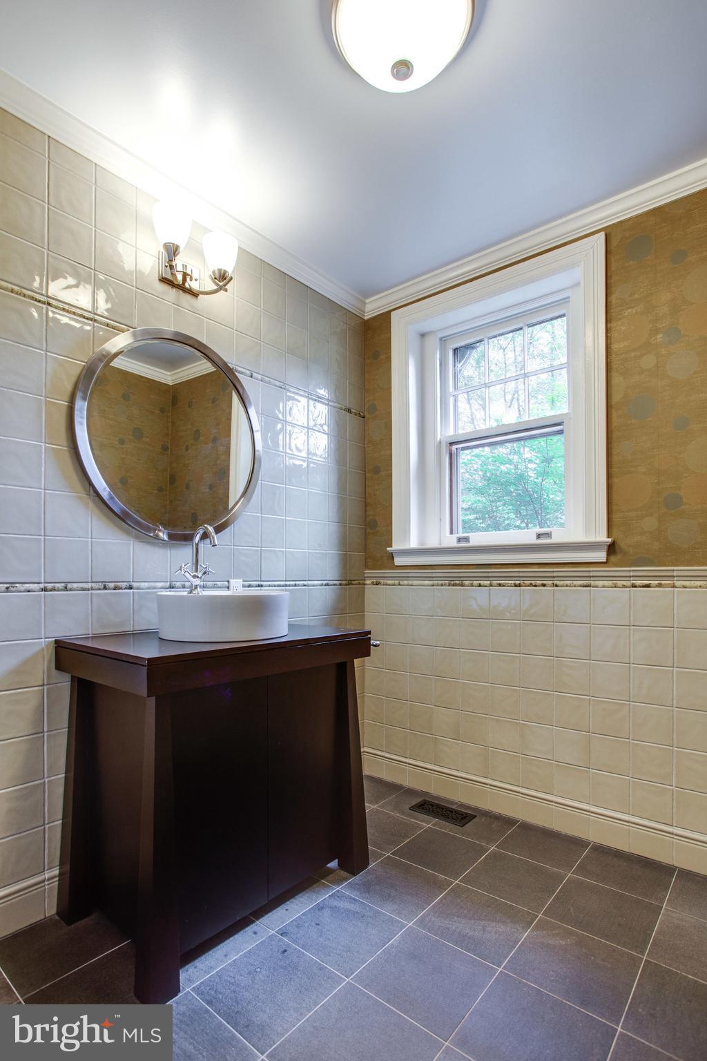 5226 39th Street Northwest Washington, DC 20015 - Photo 18 of 79