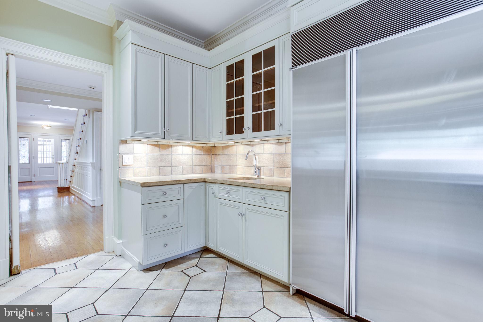 5226 39th Street Northwest Washington, DC 20015 - Photo 31 of 79 Kitchen