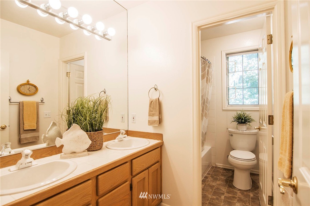 21132 50th Drive Southeast Bothell, WA 98021 - Photo 20 of 25