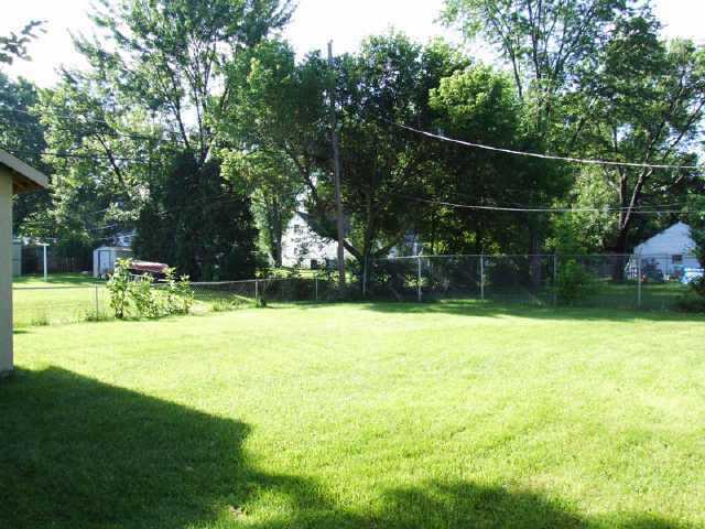 968 Duke Road Columbus, OH 43213 - Photo 3 of 5