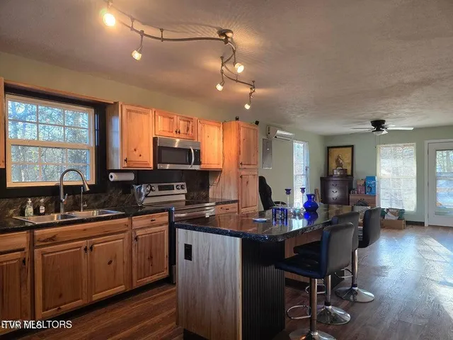 $239,500 | 4060 Tazewell Highway, Sneedville, TN 37869