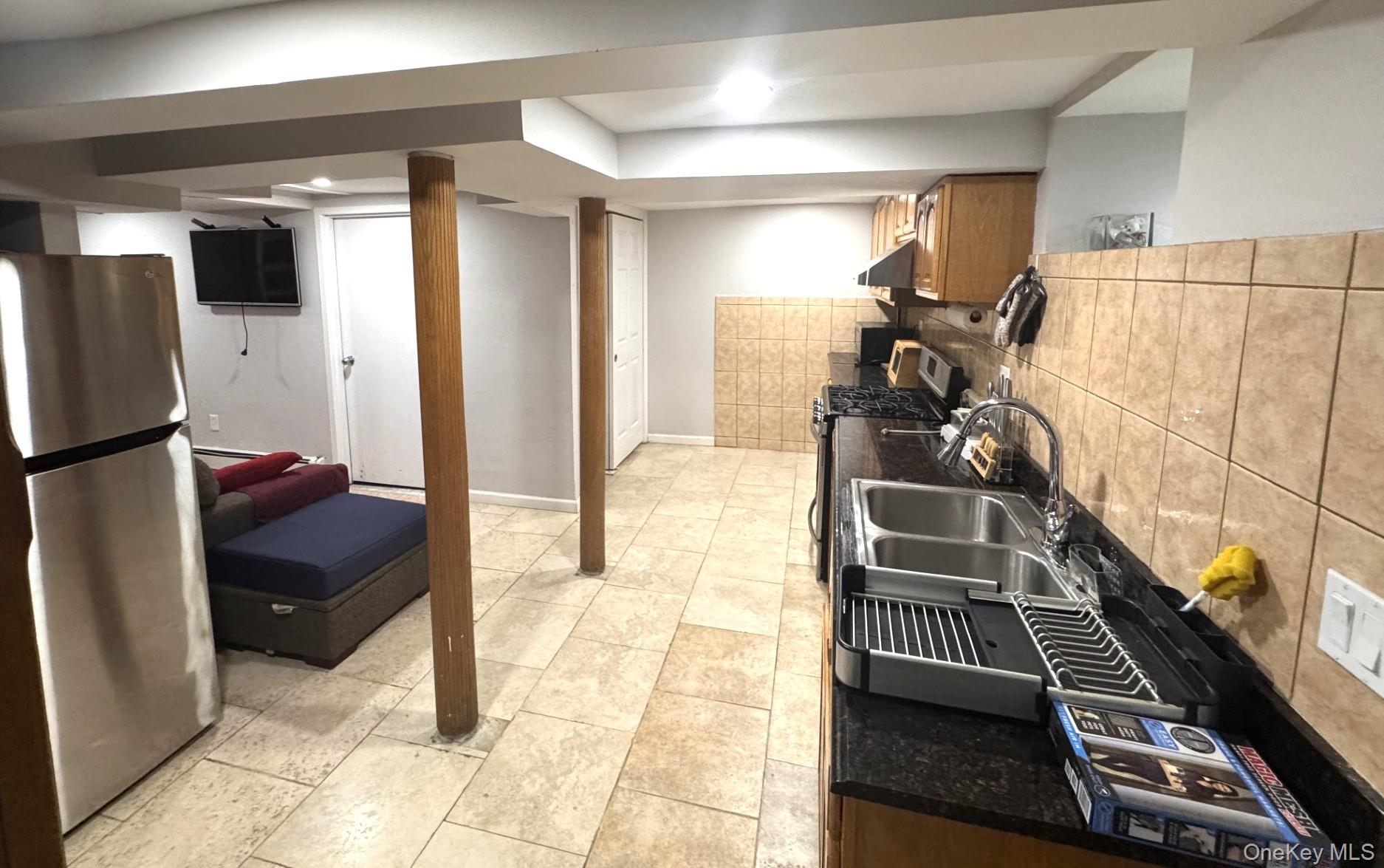 36 Earle Place New Rochelle, NY 10801 - Photo 23 of 36