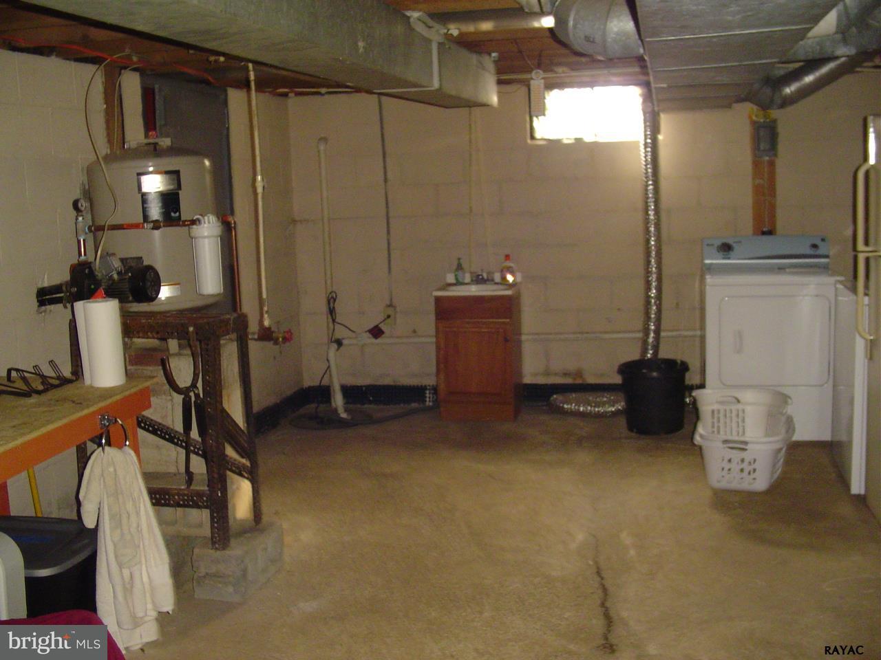 555 Boxwood Road Red Lion, PA 17356 - Photo 23 of 26 Gallery Image 23