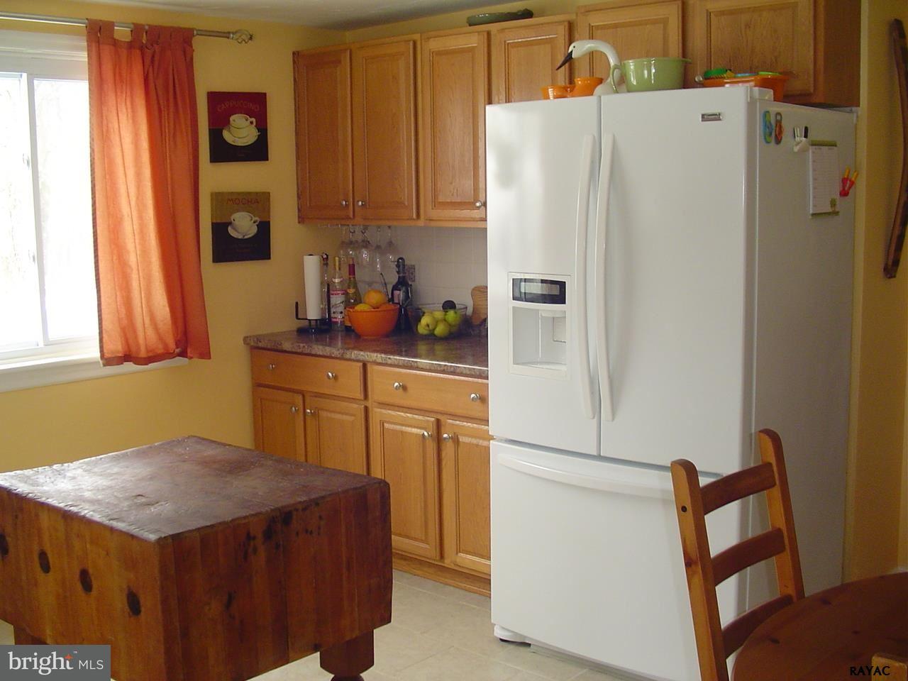 555 Boxwood Road Red Lion, PA 17356 - Photo 5 of 26 Gallery Image 5