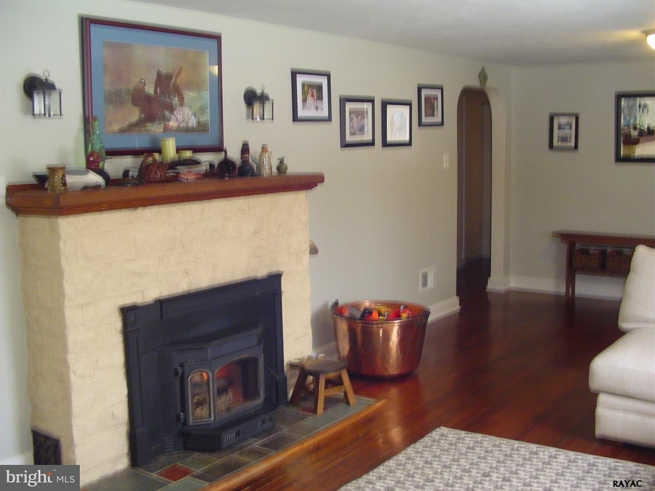 555 Boxwood Road Red Lion, PA 17356 - Photo 8 of 26 Gallery Image 8