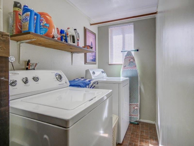 224 Circle Drive Ben Lomond, CA 95005 - Photo 33 of 34 a utility room with dryer and washer