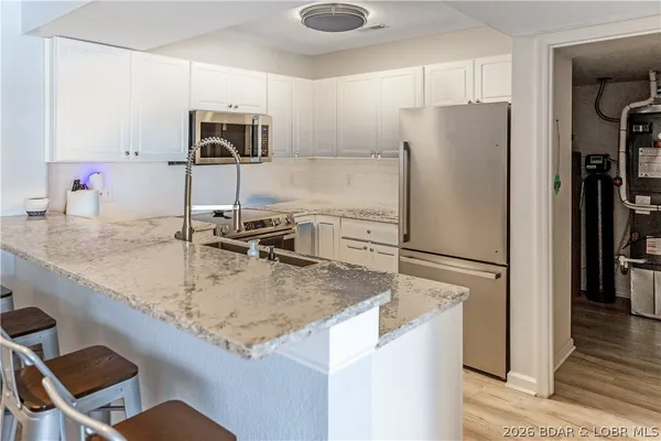 $309,000 | 492 Regatta Bay Drive, Unit 1E, Lake Ozark, MO 65049