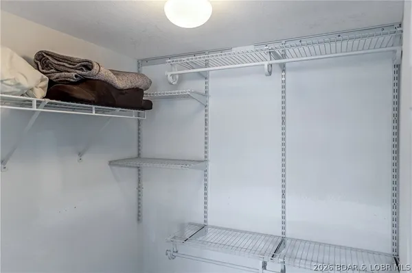 $309,000 | 492 Regatta Bay Drive, Unit 1E, Lake Ozark, MO 65049