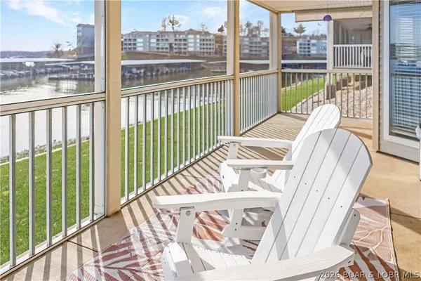 $309,000 | 492 Regatta Bay Drive, Unit 1E, Lake Ozark, MO 65049