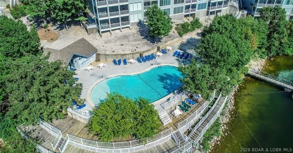$309,000 | 492 Regatta Bay Drive, Unit 1E, Lake Ozark, MO 65049