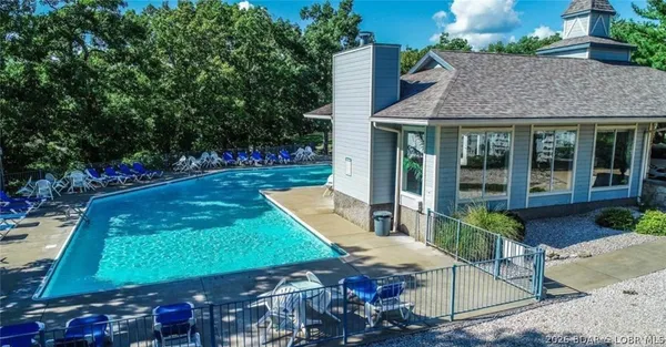 $309,000 | 492 Regatta Bay Drive, Unit 1E, Lake Ozark, MO 65049