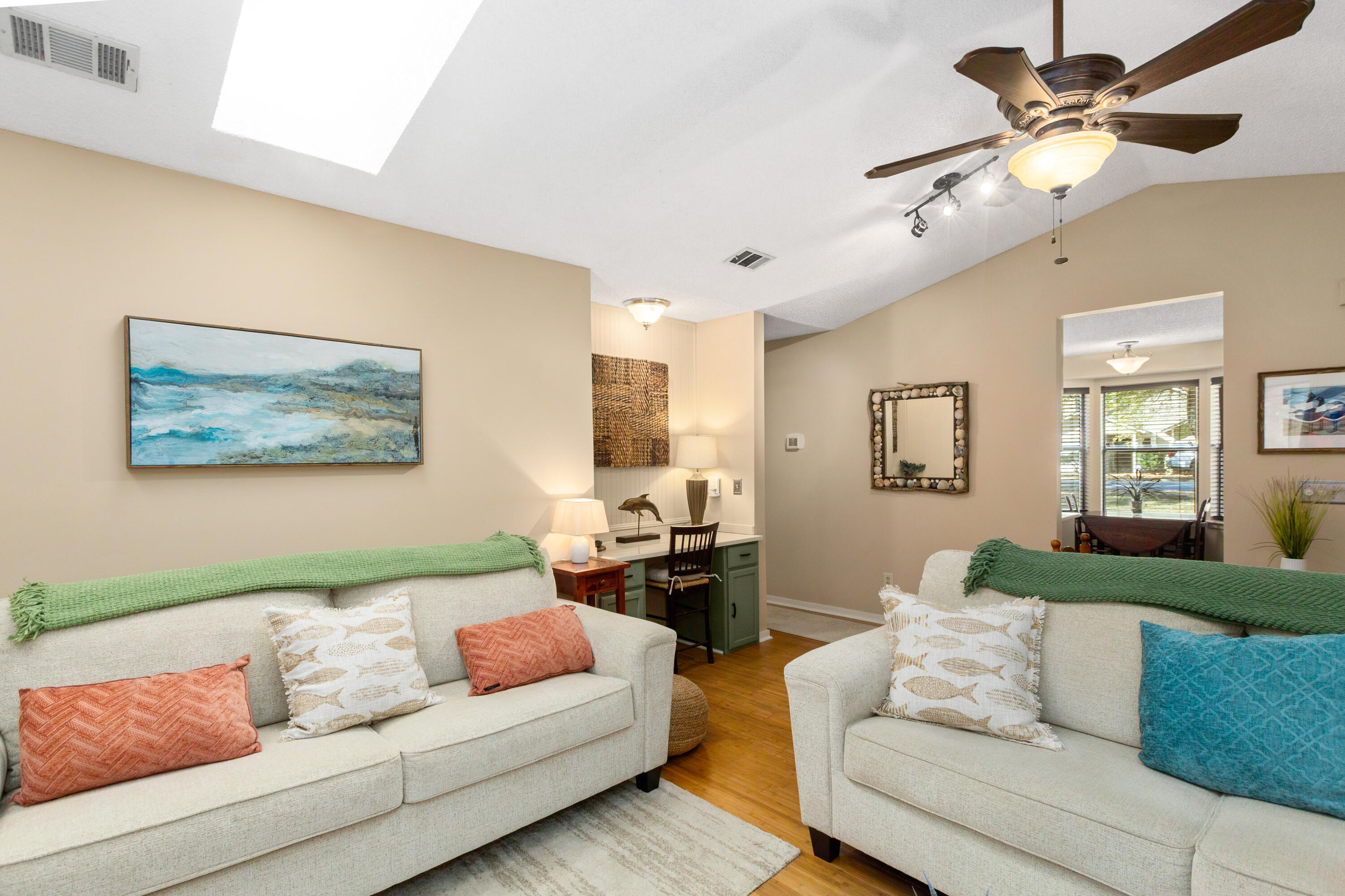 1493 East Crossing Lane Mount Pleasant, SC 29466 - Photo 13 of 43 1493 E Crossing Ln_Brett Martin Photogra