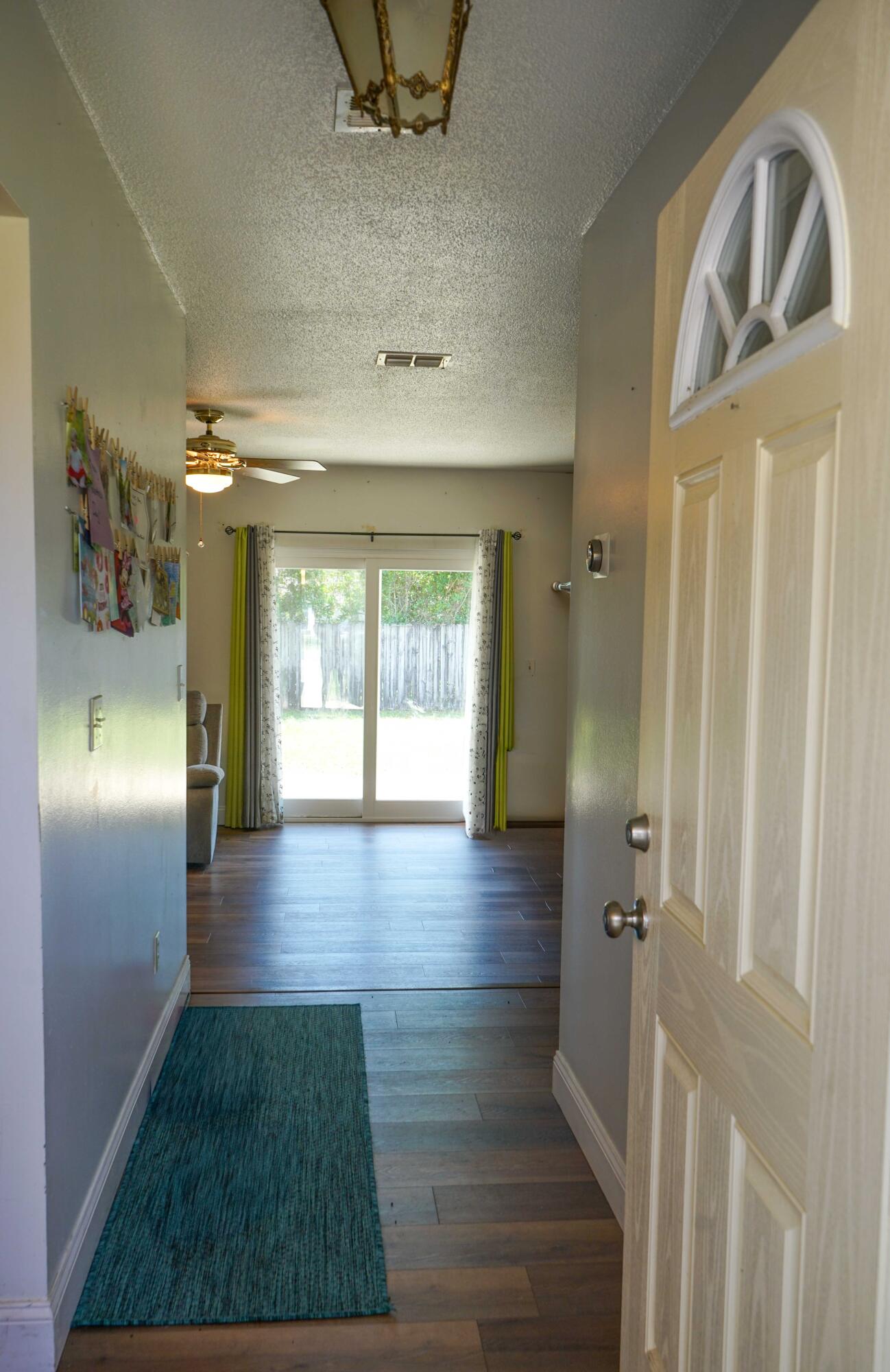 74 8th Street Shalimar, FL 32579 - Photo 4 of 26 a view of gallery