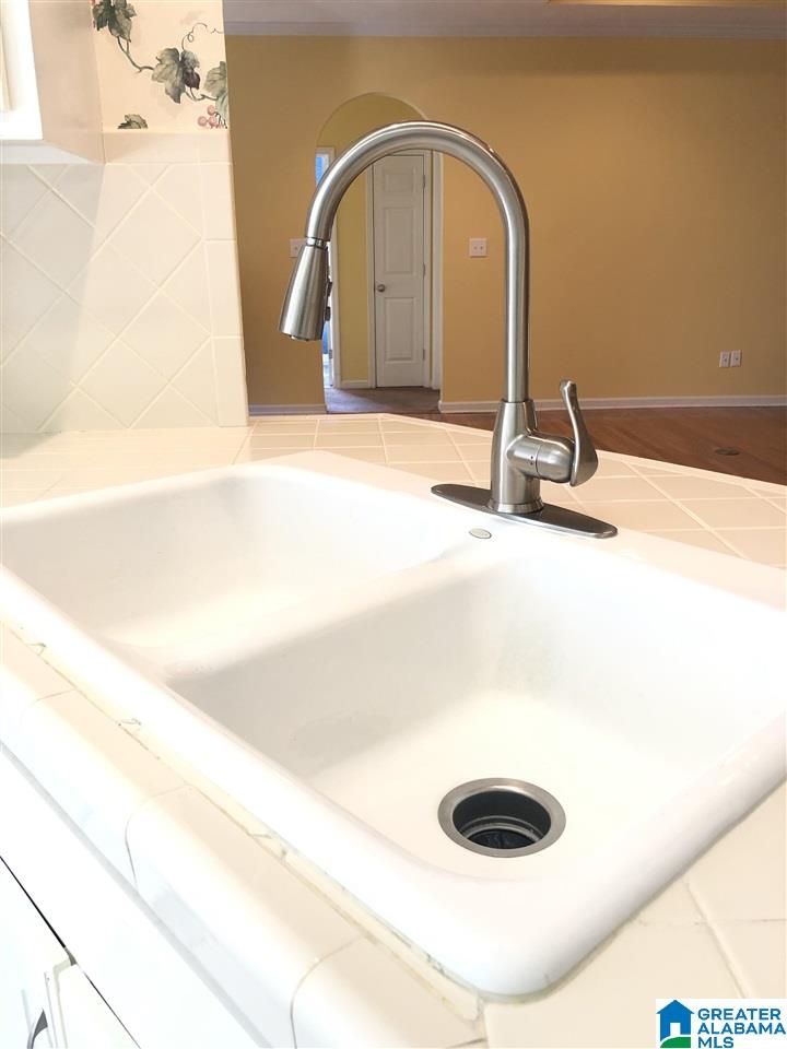 3020 Wood Circle Birmingham, AL 35215 - Photo 9 of 22