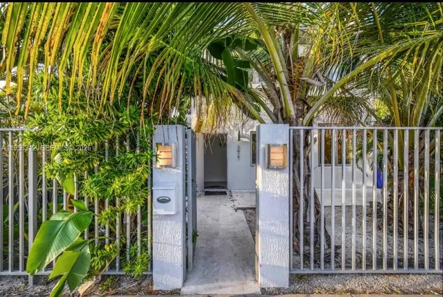 $8,500 | 3427 Frow Avenue, Miami, FL 33133