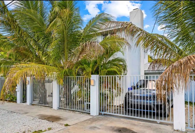 3427 Frow Avenue Miami, FL 33133 - Photo 5 of 21