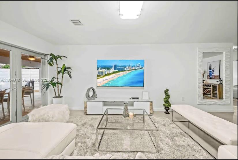 3427 Frow Avenue Miami, FL 33133 - Photo 9 of 21