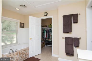 5263 Wertz Road Hampstead, MD 21074 - Photo 14 of 27 Bath (Master)