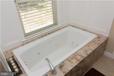 5263 Wertz Road Hampstead, MD 21074 - Photo 16 of 27 Bath (Master)
