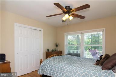 5263 Wertz Road Hampstead, MD 21074 - Photo 17 of 27 Bedroom