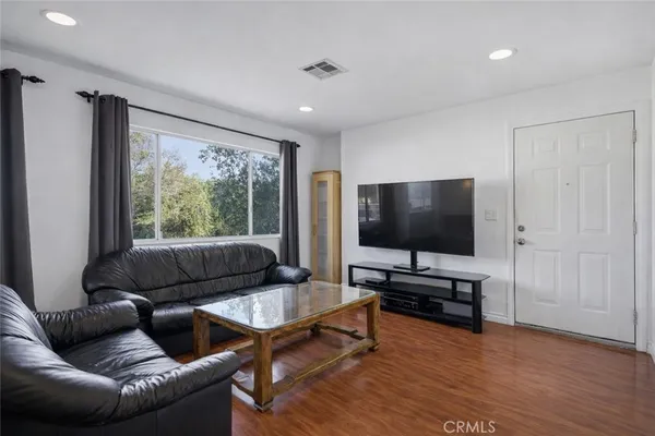 $329,999 | 23777 Mulholland Highway, Unit 203, Calabasas, CA 91302
