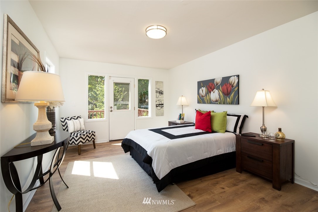4329 Northeast 56th Street Seattle, WA 98105 - Photo 11 of 23
