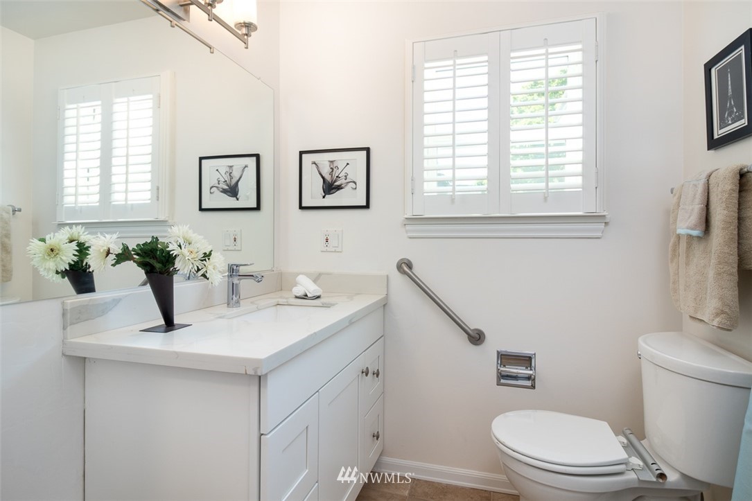 4329 Northeast 56th Street Seattle, WA 98105 - Photo 15 of 23