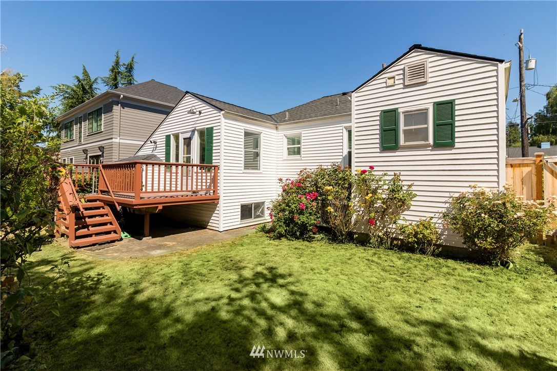 4329 Northeast 56th Street Seattle, WA 98105 - Photo 21 of 23