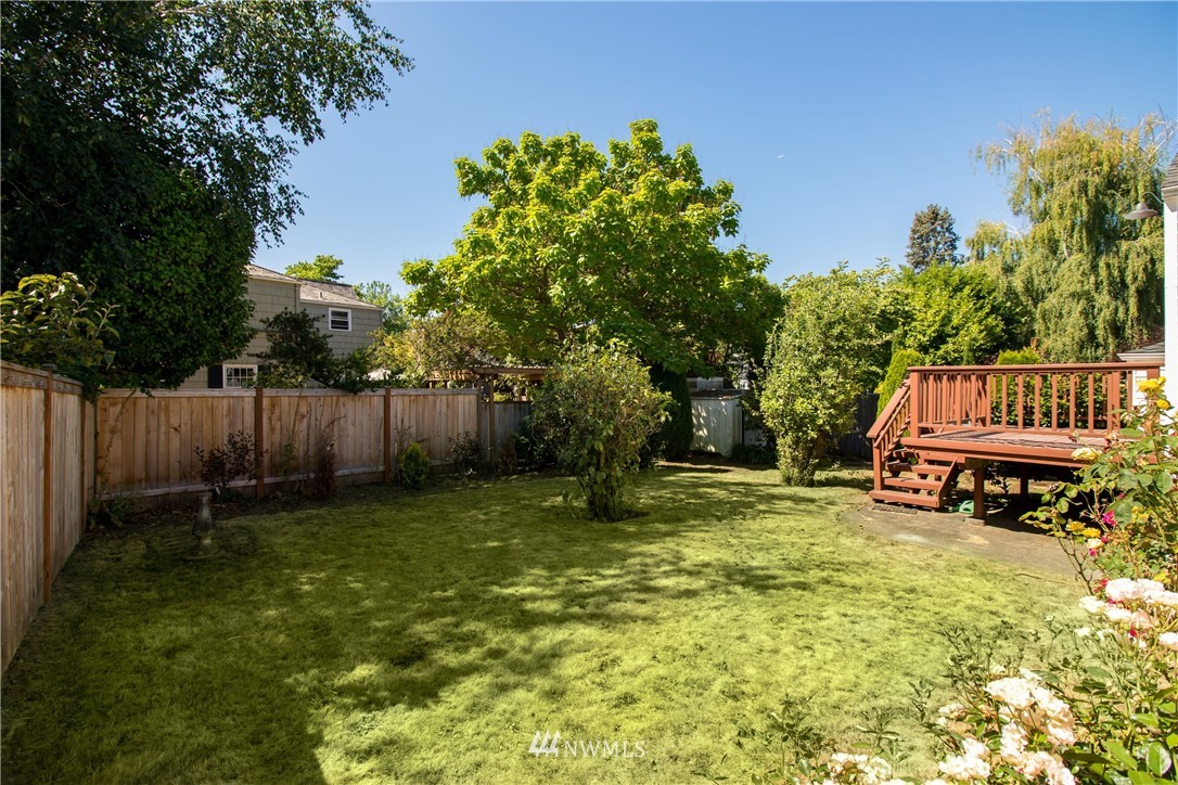 4329 Northeast 56th Street Seattle, WA 98105 - Photo 22 of 23