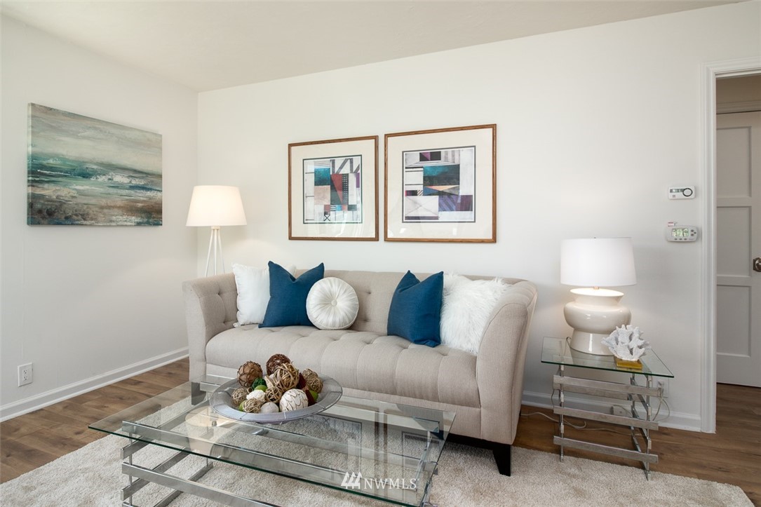 4329 Northeast 56th Street Seattle, WA 98105 - Photo 6 of 23