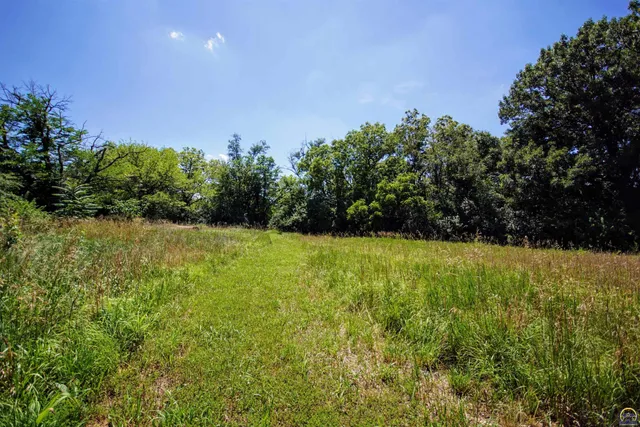 $219,850 | 247 Southeast Croco Road, Topeka, KS 66607