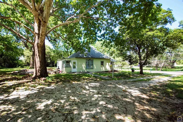 $222,700 | 247 Southeast Croco Road, Topeka, KS 66607