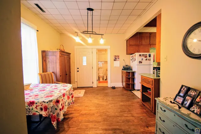 $222,700 | 247 Southeast Croco Road, Topeka, KS 66607