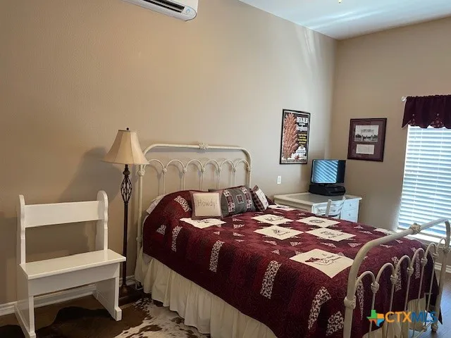 $750,000 | 1529 Farm To Market 485, Cameron, TX 76520