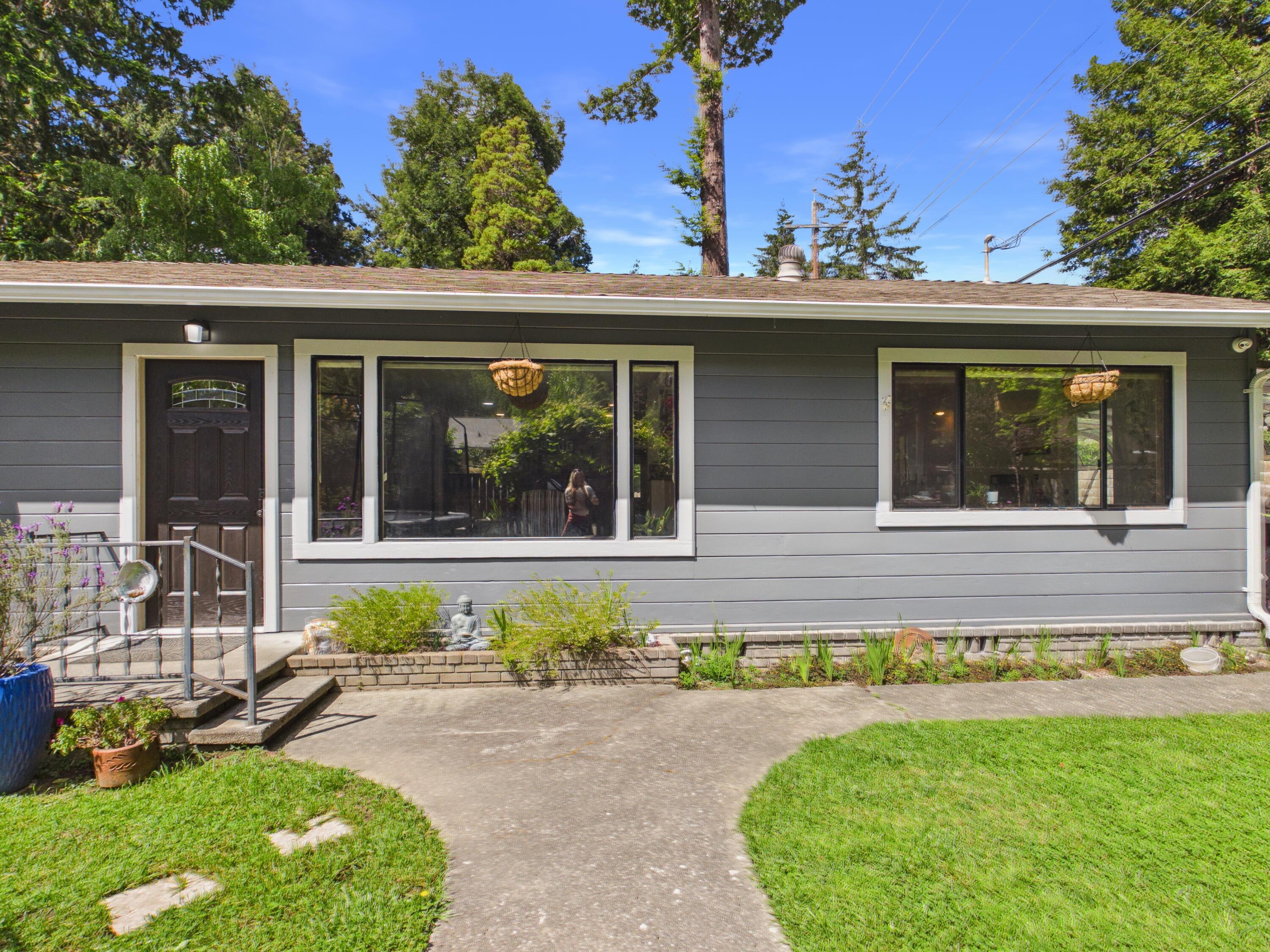 56 River Road Miranda, CA 95553 - Photo 24 of 35