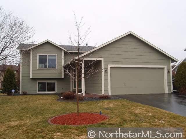 1069 Kettle Creek Road Eagan, MN 55123 - Photo 1 of 10 Gallery Image 1