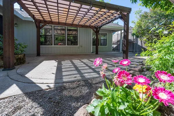 $568,000 | 1336 Stonebridge Way, Roseville, CA 95661