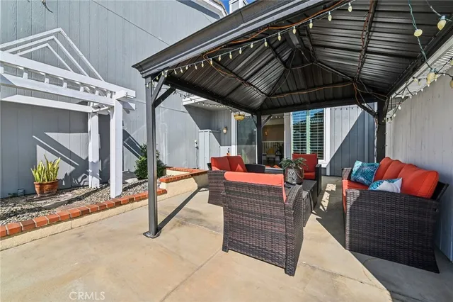 $2,198,000 | 3592 Windspun Drive, Huntington Beach, CA 92649