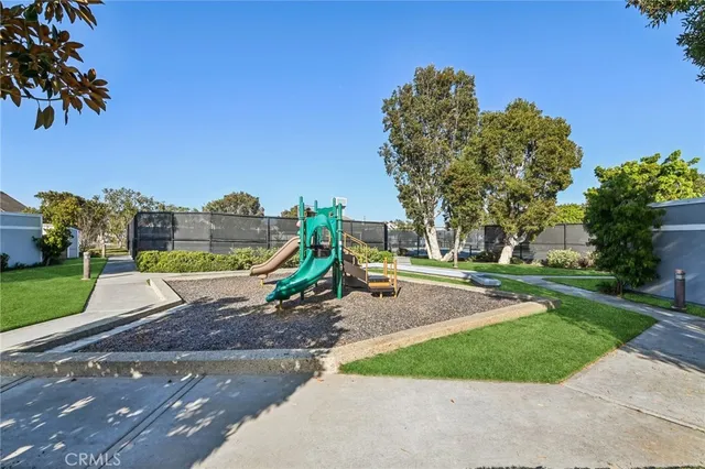 $2,198,000 | 3592 Windspun Drive, Huntington Beach, CA 92649