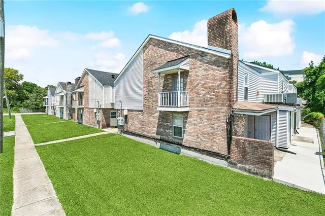 $362,500 | 3300 Seine Street, New Orleans, LA 70114