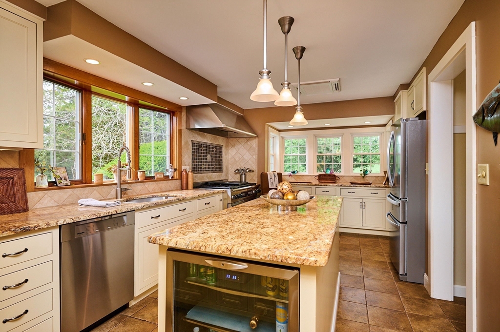 120 Hockanum Road Hadley, MA 01035 - Photo 12 of 40