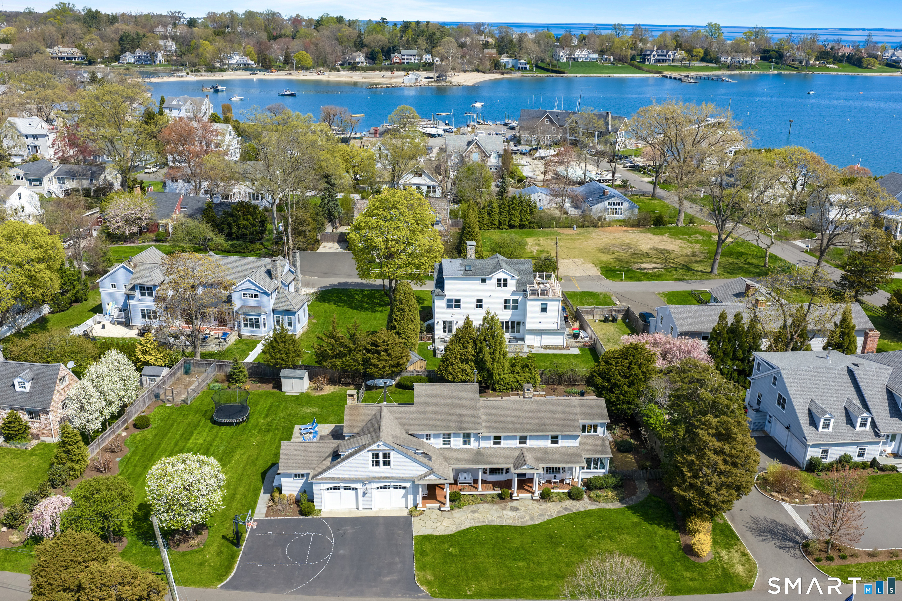 7 Waverly Road Darien, CT 06820 - Photo 2 of 37