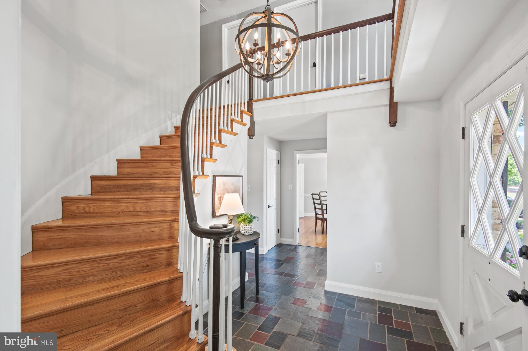 264 East Padonia Road Cockeysville, MD 21030 - Photo 18 of 49 Stairs to Upper Level